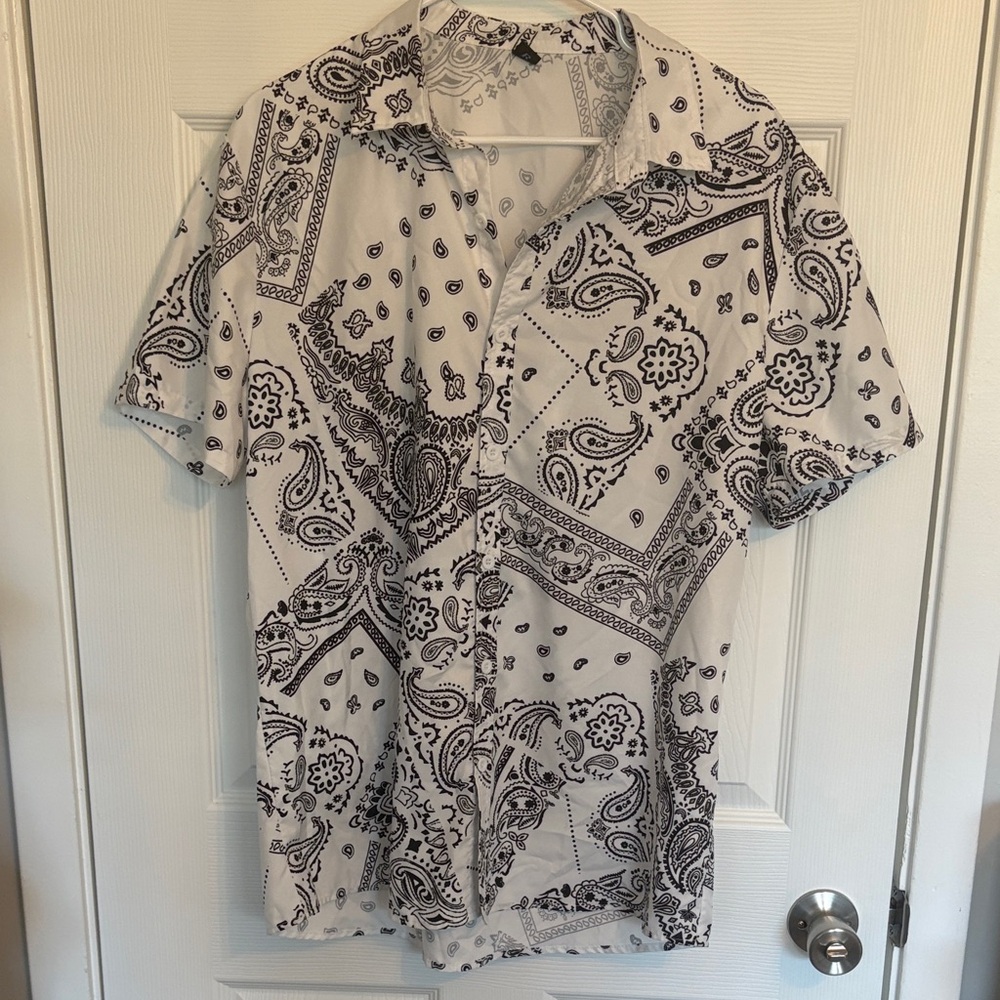 Men's White Short-Sleeve Button-Up Shirt with Black Bandana Print